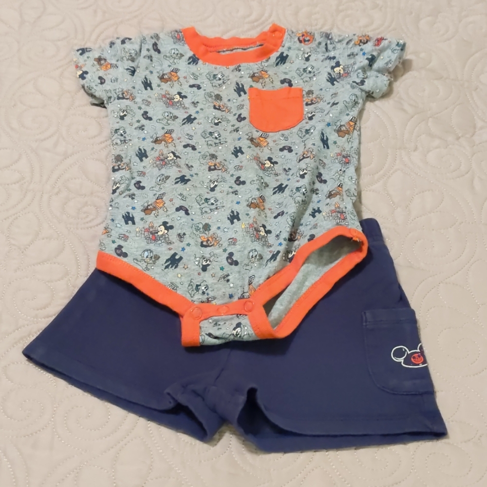 🙂Infant boys Disney set
